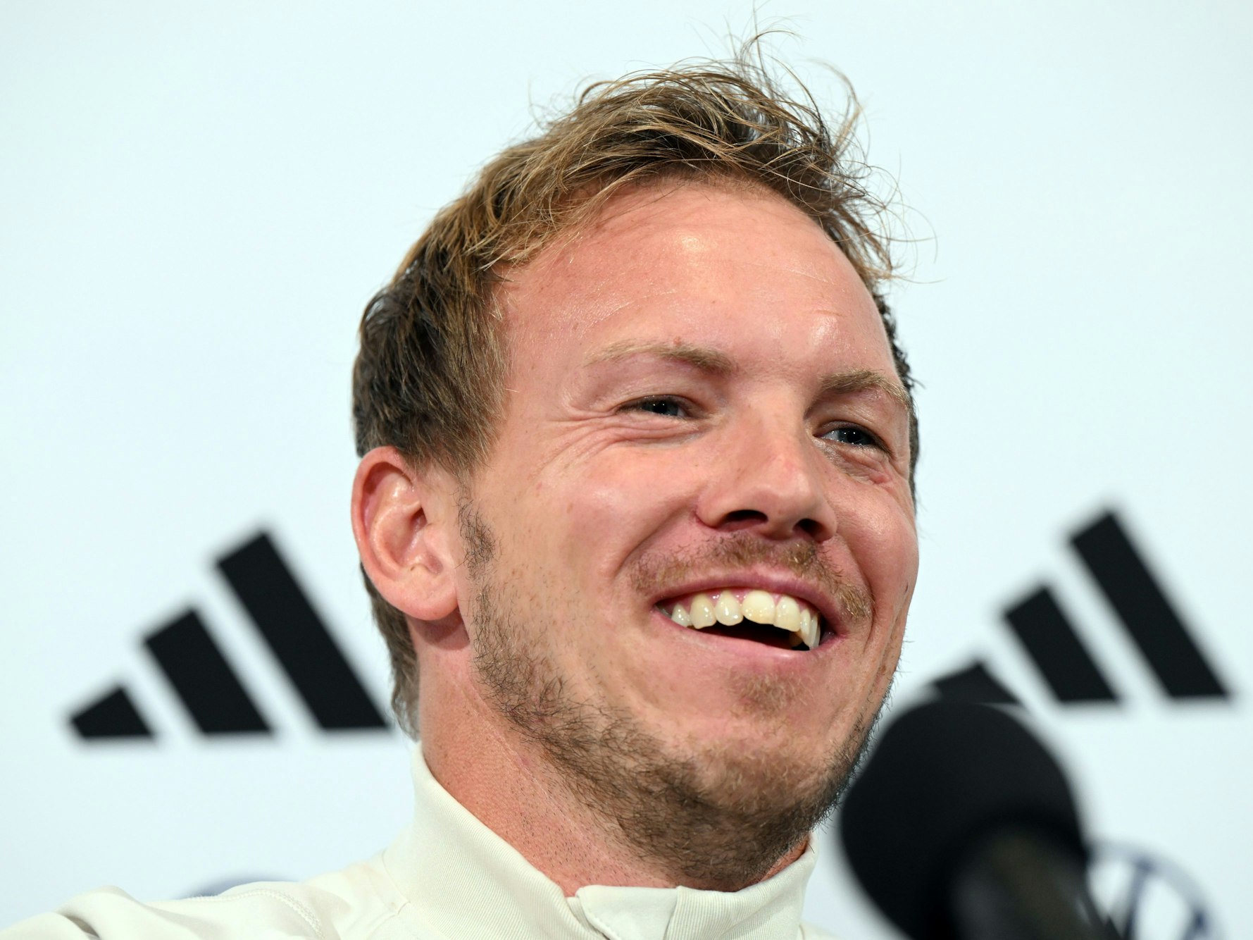 Deutschlands Bundestrainer Julian Nagelsmann beantwortet die Fragen von Journalisten.