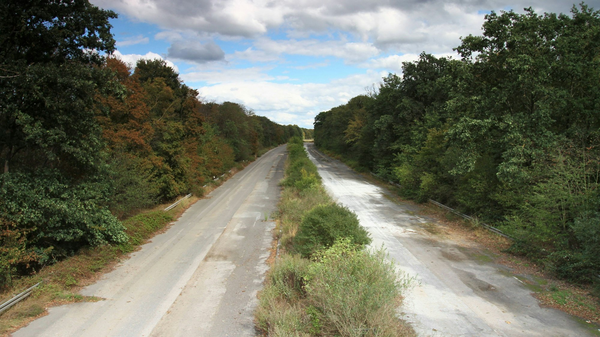 Ein Abschnitt der stillgelegten A4 zwischen Kerpen und Düren