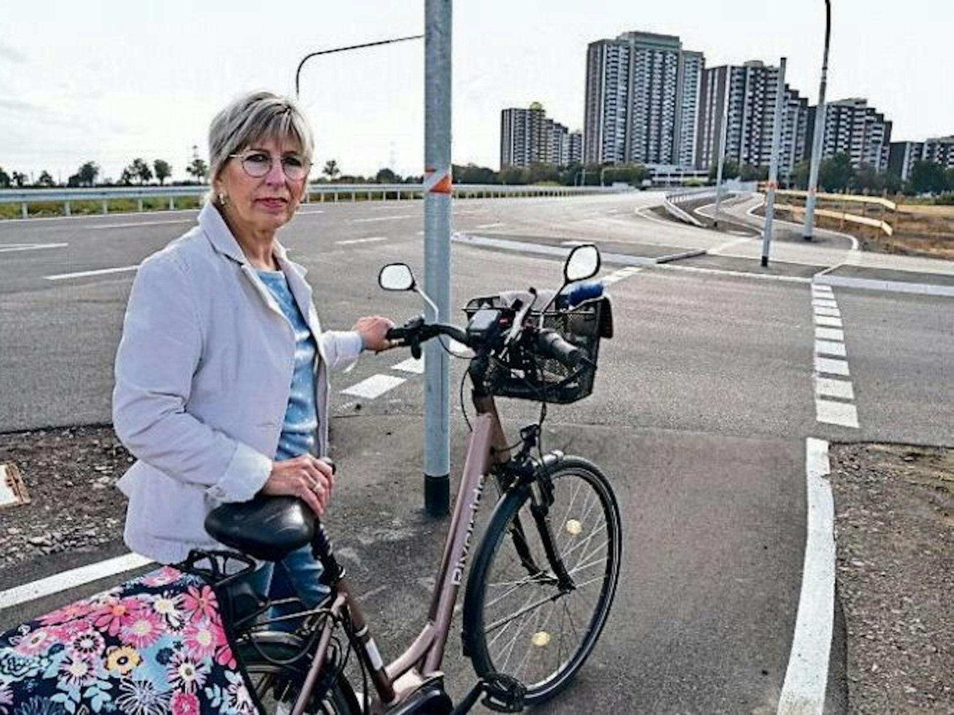Christa Limbach auf den Straßen von Meschenich
