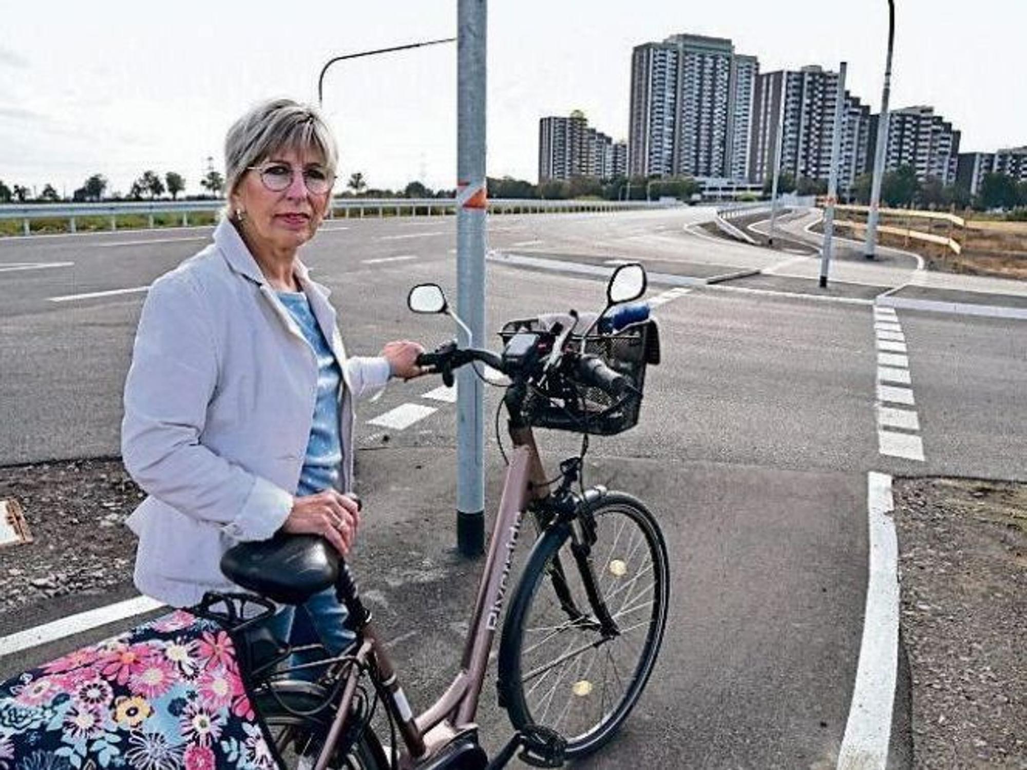 Christa Limbach auf den Straßen von Meschenich