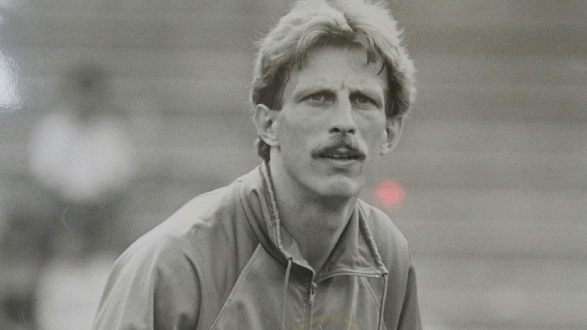 Christoph Daum als Co-Trainer.