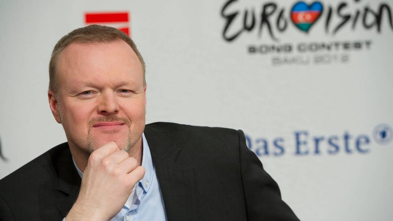 Stefan Raab grinst.