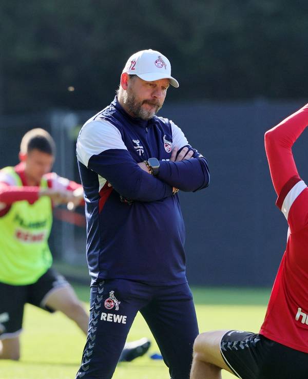 1. FC Köln, Training, von links: Steffen Baumgart, Erik Martel (1. FC Köln), 06.10.2023, Bild: Herbert Bucco