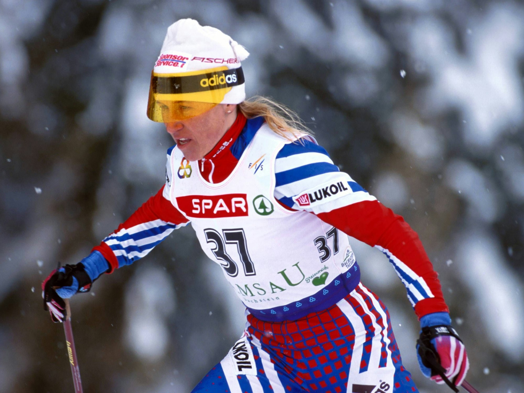 Anfissa Reszowa beim WM-Skilanglauf 1999 in Österreich.