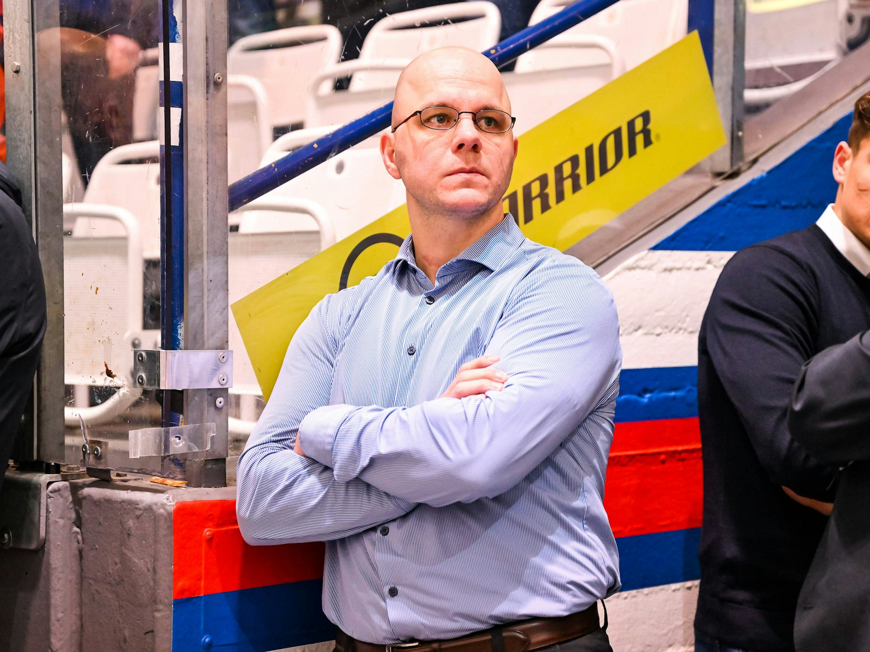 Am Spielfeld in der DEL: Christian Hommel, Sportlicher Leiter von Eishockey-Klub Iserlohn Roosters.