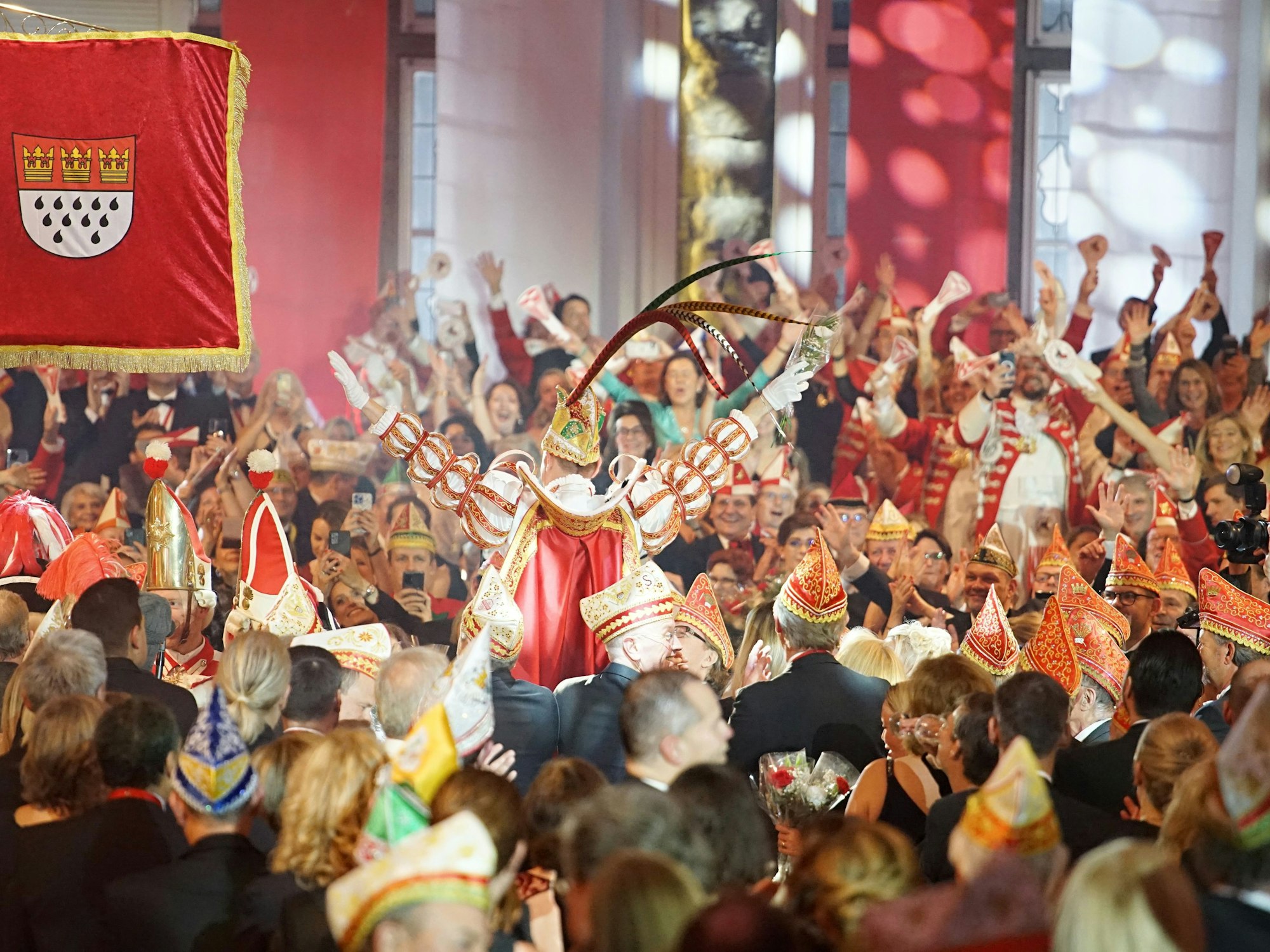 Pripro im Gürzenich: Einzug des Dreigestirns.