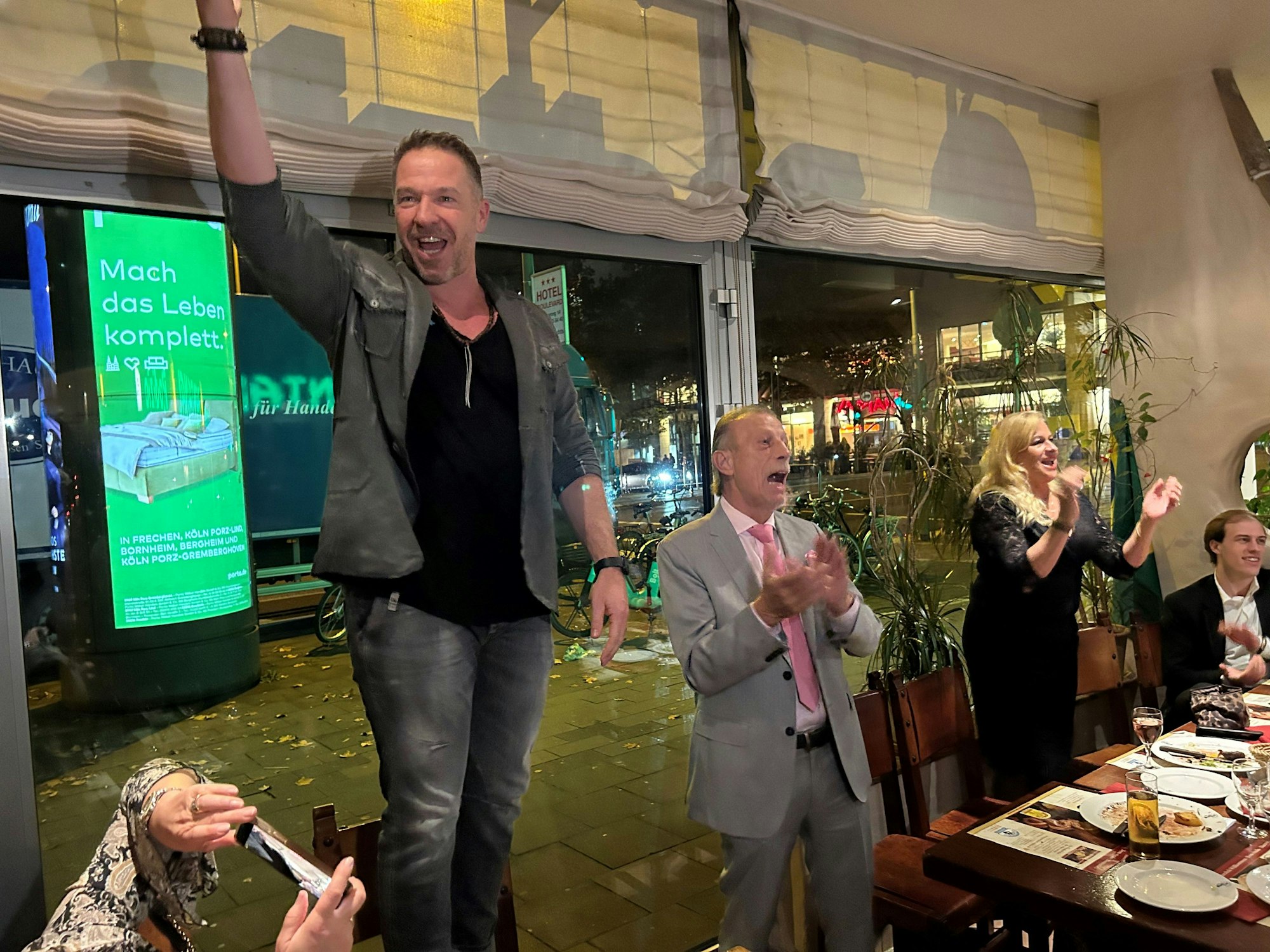 Höhner-Sänger Patrick Lück beim Geburtstag von Christoph Daum.