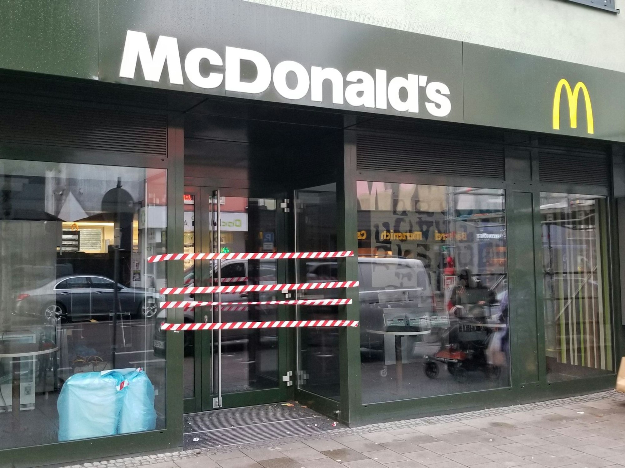 Die McDonald's-Filiale auf der Frankfurter Straße in Köln-Mülheim wurde im Oktober 2023 geschlossen.