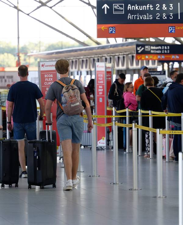 Am Flughafen Köln/Bonn wurde der Koffer eines Reisenden gestohlen. (Symbolfoto)