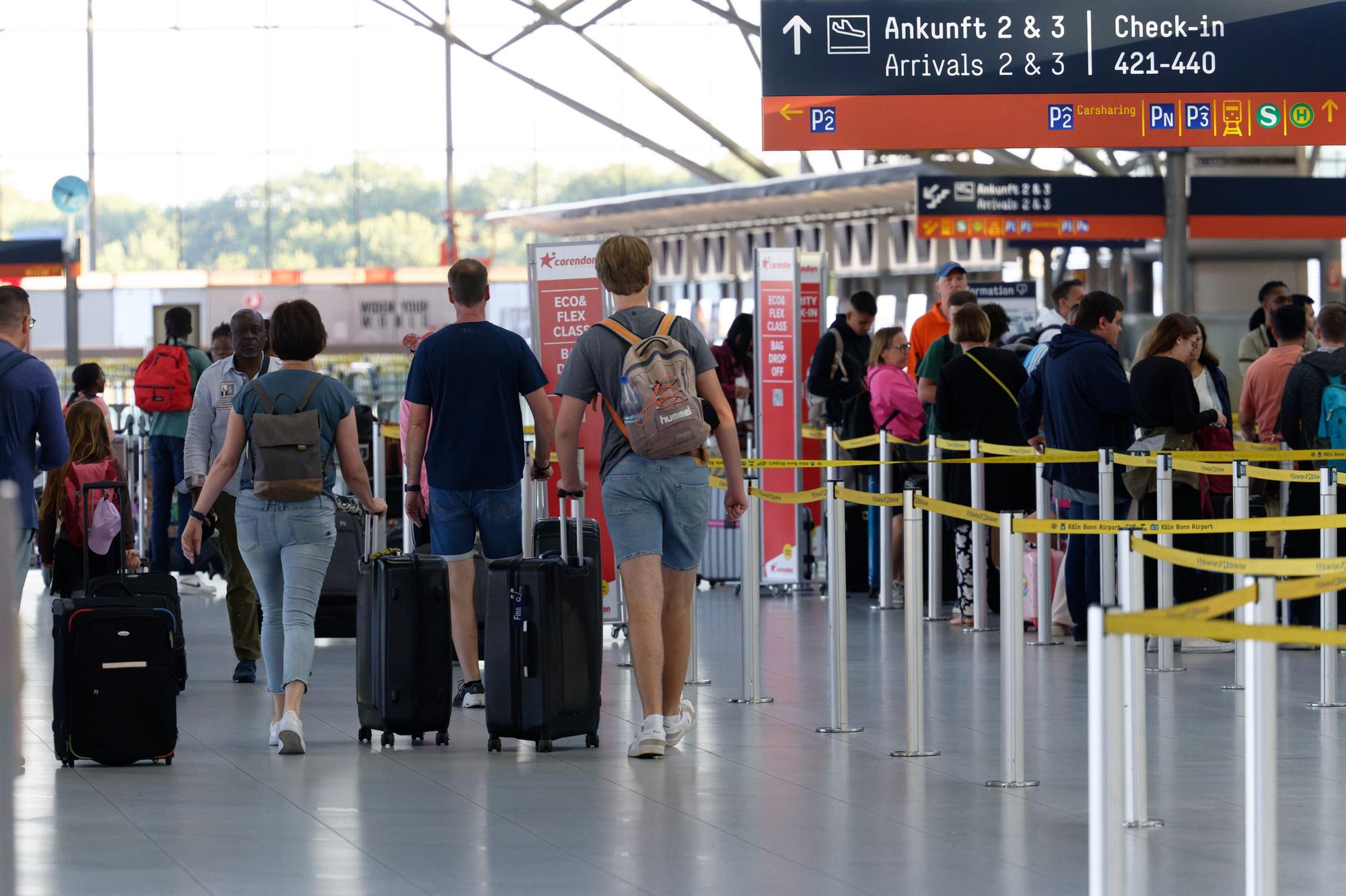 Am Flughafen Köln/Bonn wurde der Koffer eines Reisenden gestohlen. (Symbolfoto)
