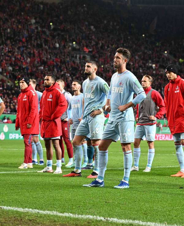 Die Köln-Spieler sind enttäuscht.