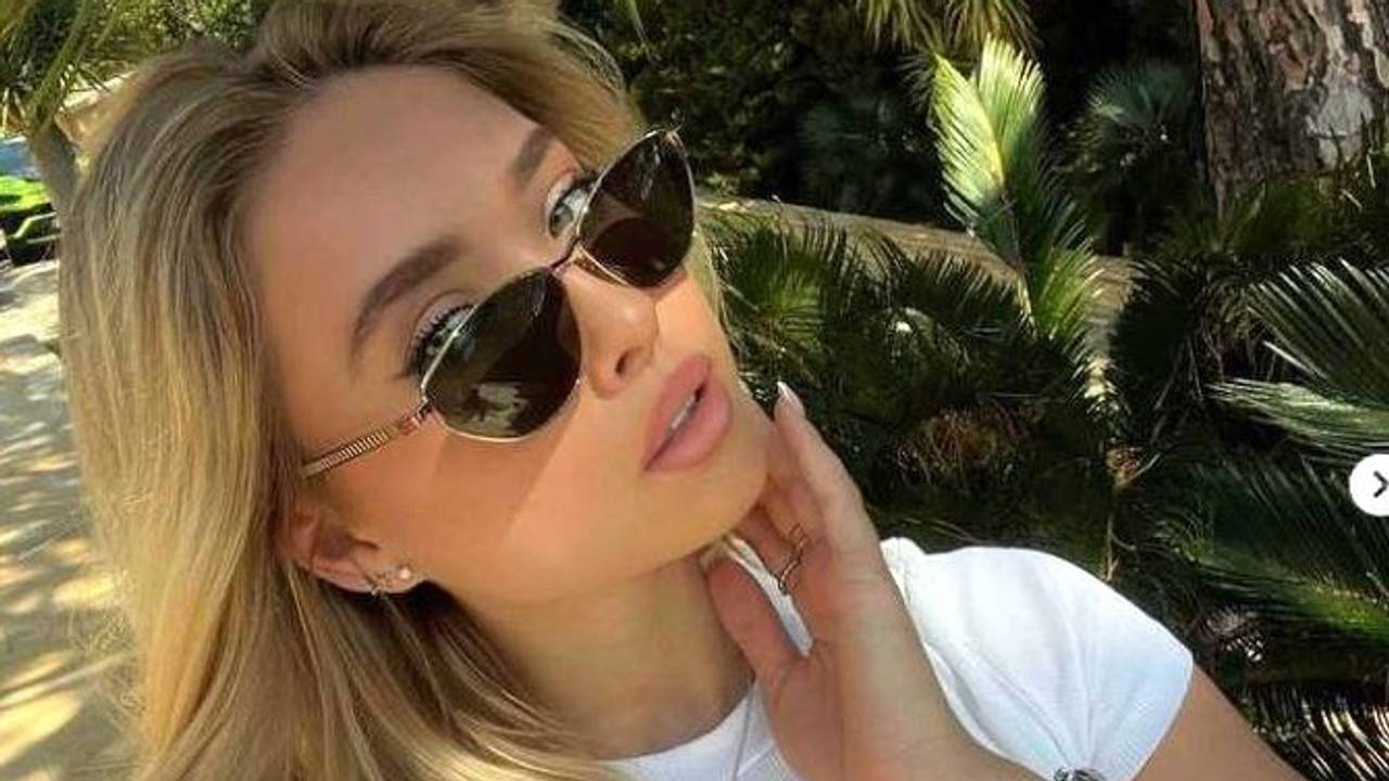Shania Geiss - die Tochter von Carmen und Robert Geiss. Das Selfie hat sie im April 2023 auf ihrem Instagram-Account gepostet.