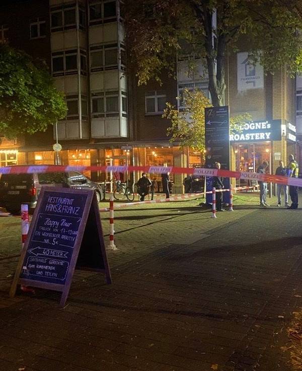 Abgesperrter Tatort in Köln-Ehrenfeld