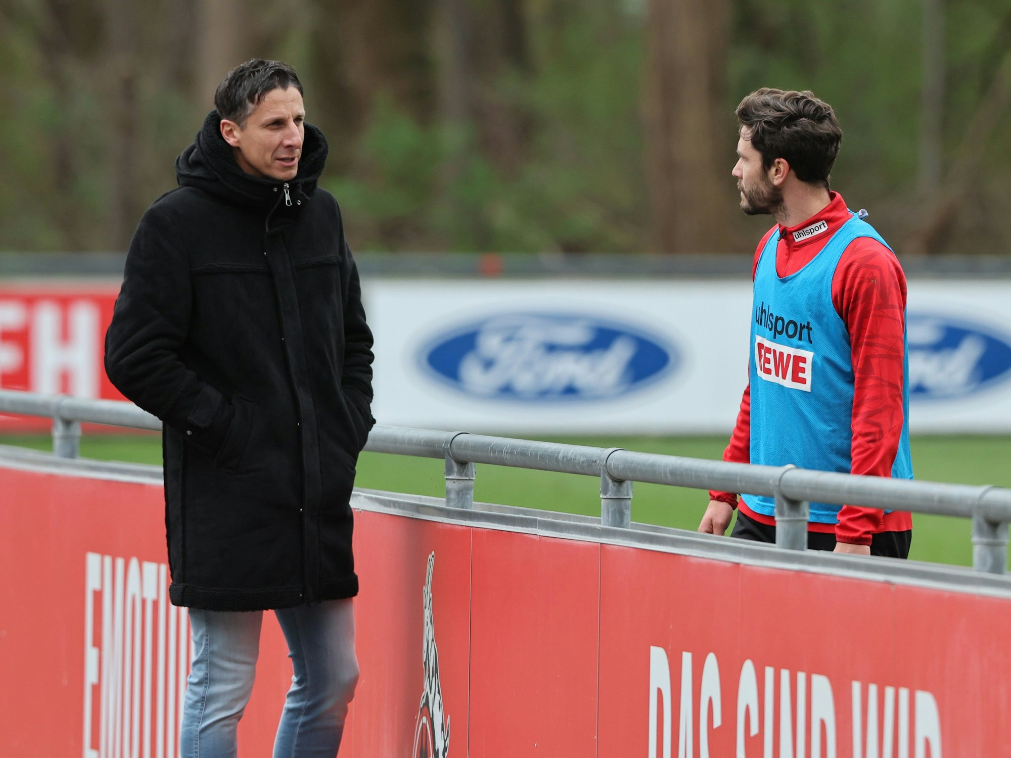 Christian Keller im Gespräch mit Jonas Hector.