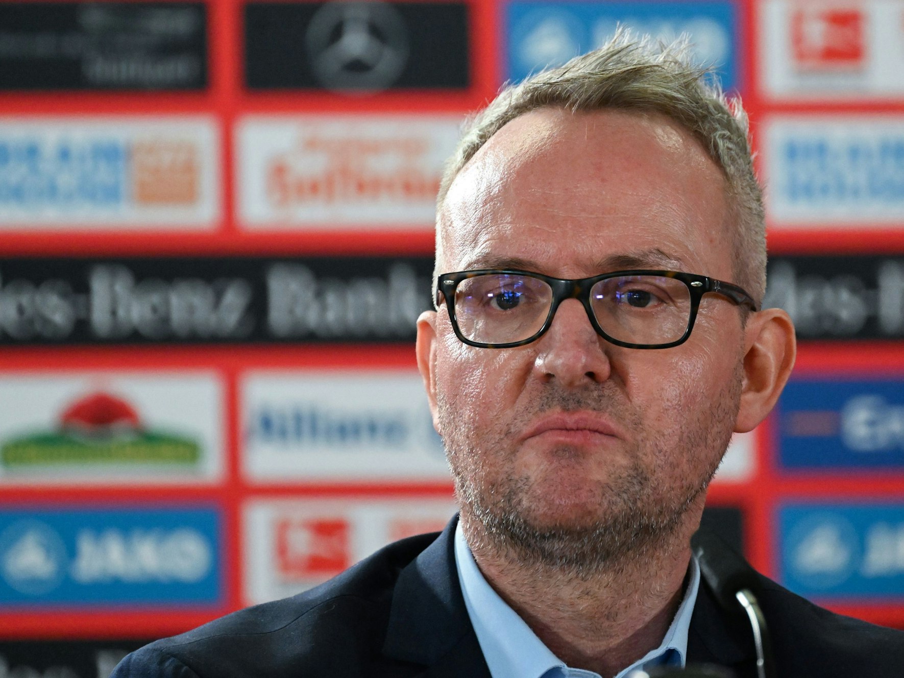 Alexander Wehrle, der Vorstandsvorsitzende des Fußball-Bundesligavereins VfB Stuttgart, bei einer Pressekonferenz.