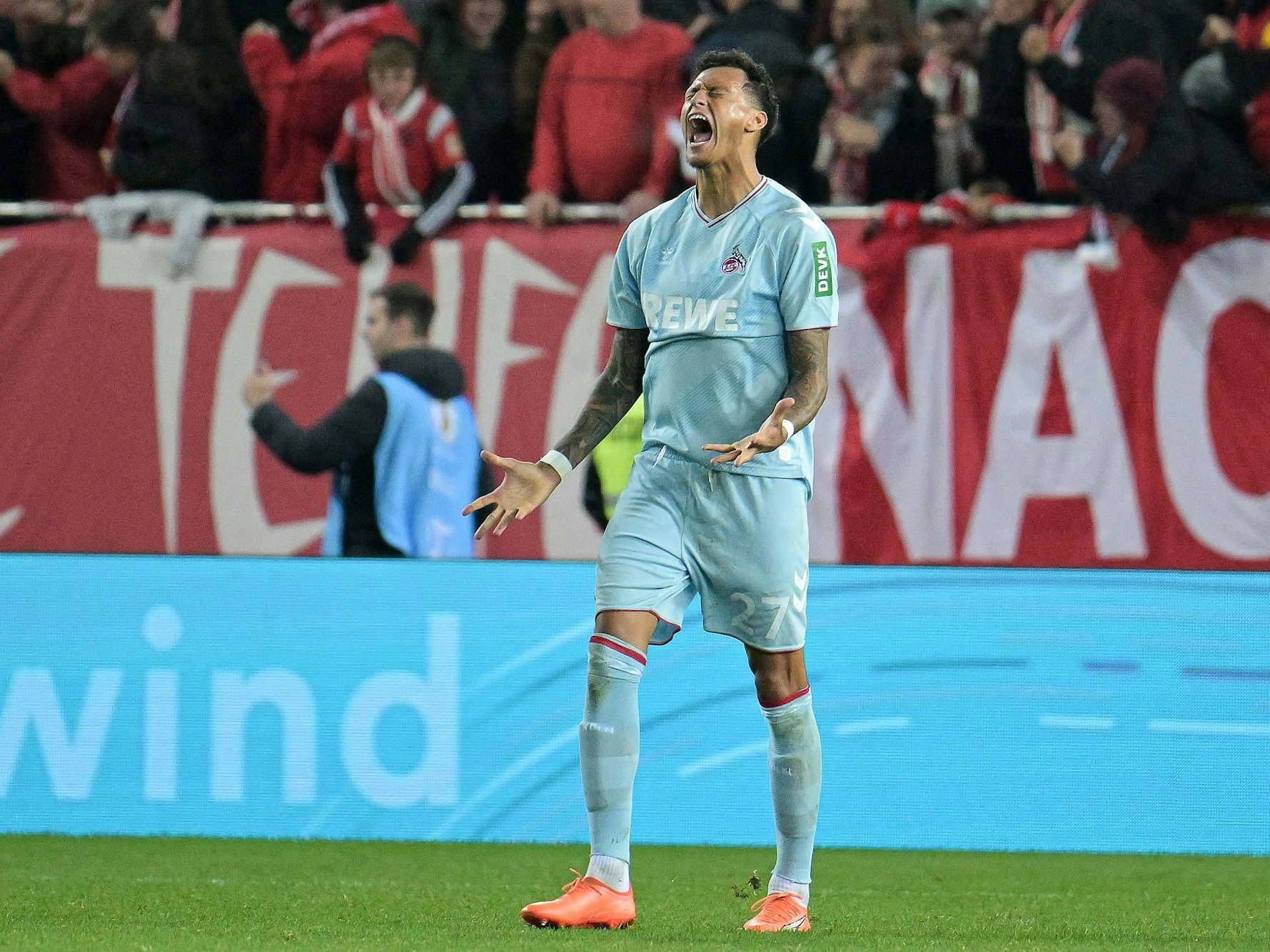 Davie Selke schreit gegen Kaiserslautern seinen ganzen Frust heraus.