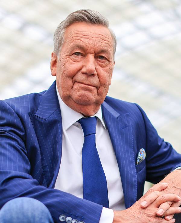 Schlagersänger Roland Kaiser spricht auf der Leipziger Buchmesse über sein neues Buch.