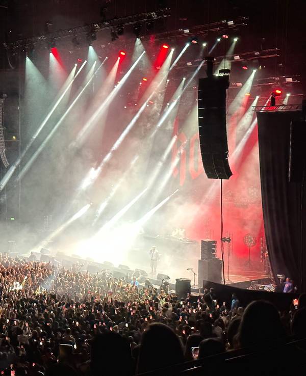 Bühnenbild beim Ezhel-Konzert in Köln