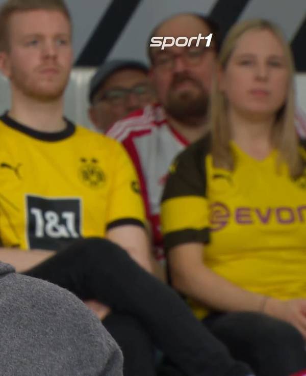Stefan Effenberg spricht im „Doppelpass“ über die Probleme bei Borussia Dortmund nach dem Bundesliga-Gipfel gegen den FC Bayern.