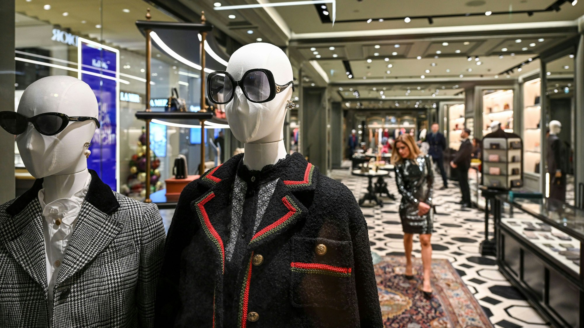 Blick in das Berliner Kaufhaus des Westens (KaDeWe) Mitte November 2022: Das Luxus-Kaufhaus wurde Opfer einer Cyberattacke.