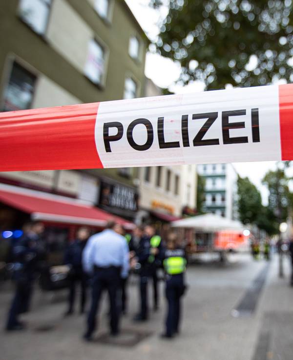 Polizeiabsperrung nach einem Unfall (Symbolfoto)
