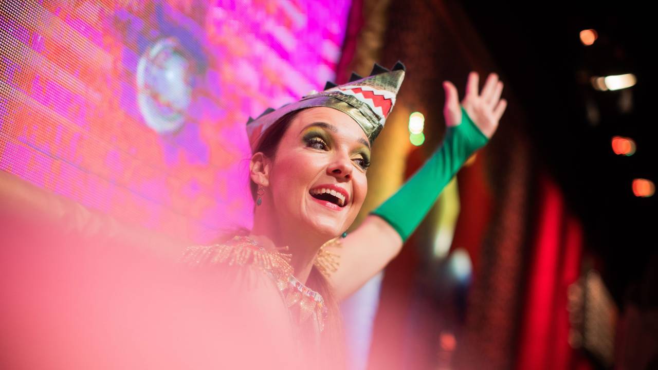 Carolin Kebekus, Komikerin, steht vor einer Karnevalsssitzung in den Balloni Hallen in Köln-Ehrenfeld.