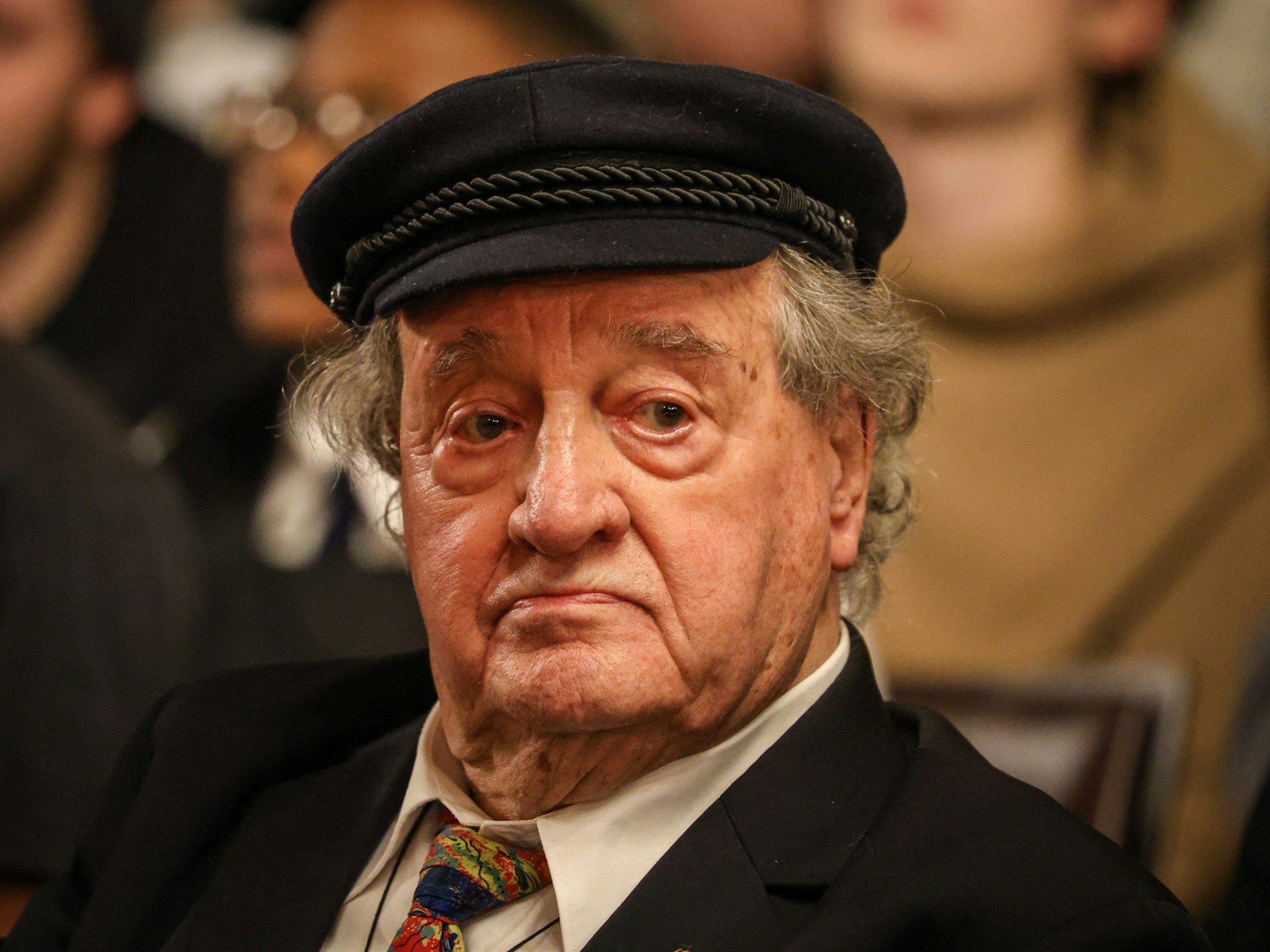 Der Überlebende des Holocaust Ivar Buterfas-Frankenthal nimmt an der Eröffnung der „Nacht der Jugend“ im Rathaus Bremen teil.