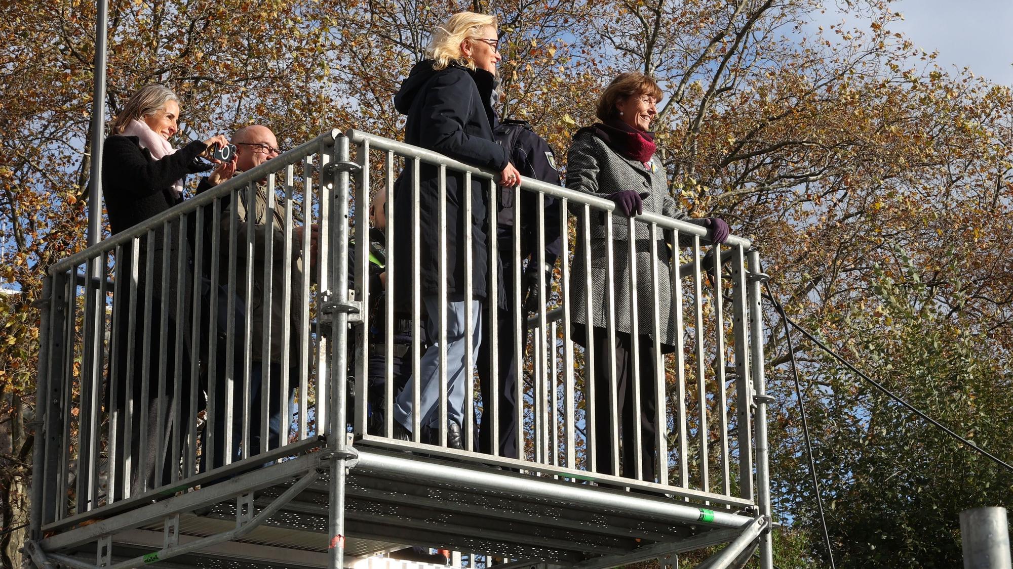 OB Henriette Reker an der Uniwiese.