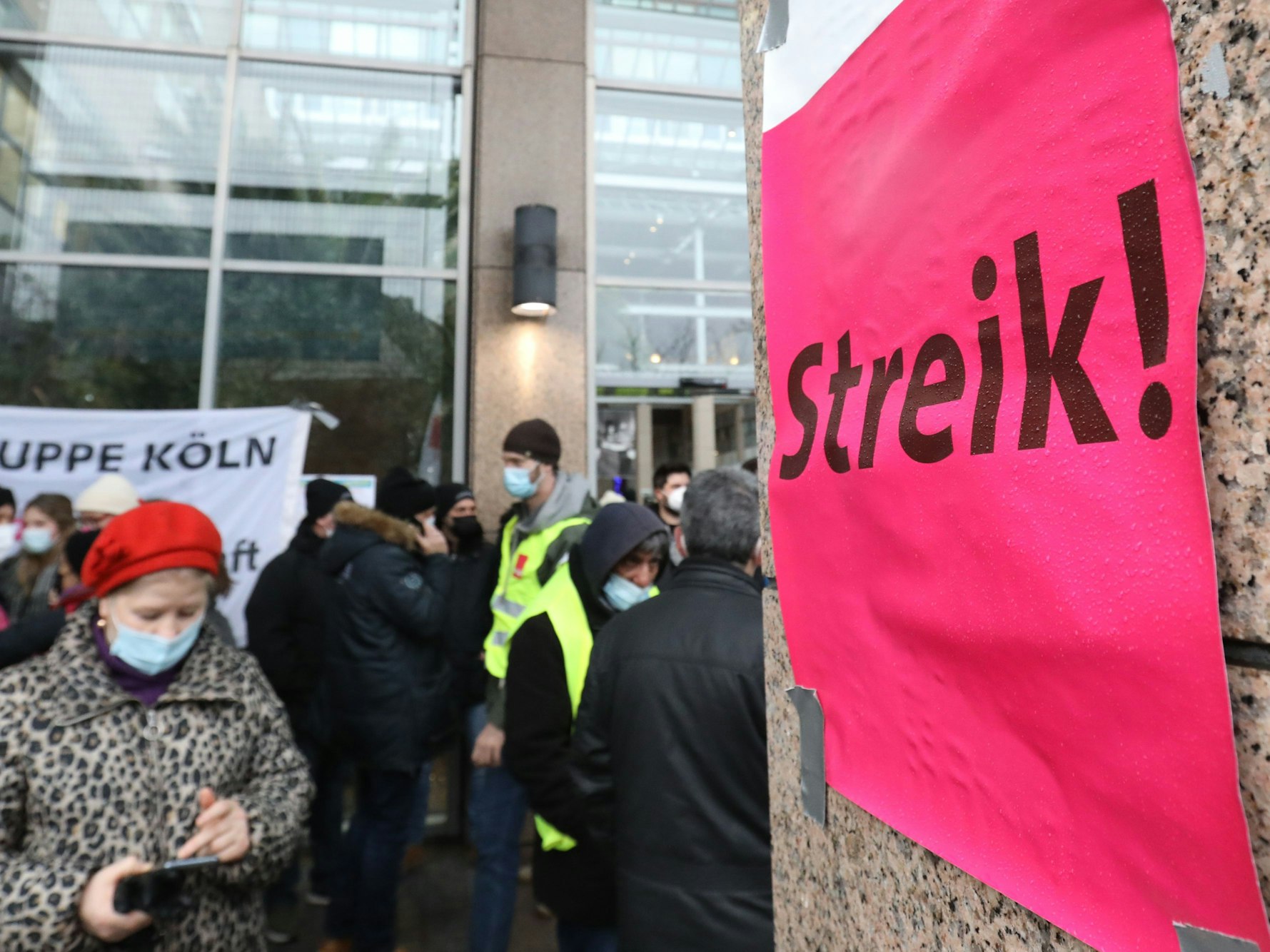Warnstreik der Pflegekräfte an der Uniklinik Köln.