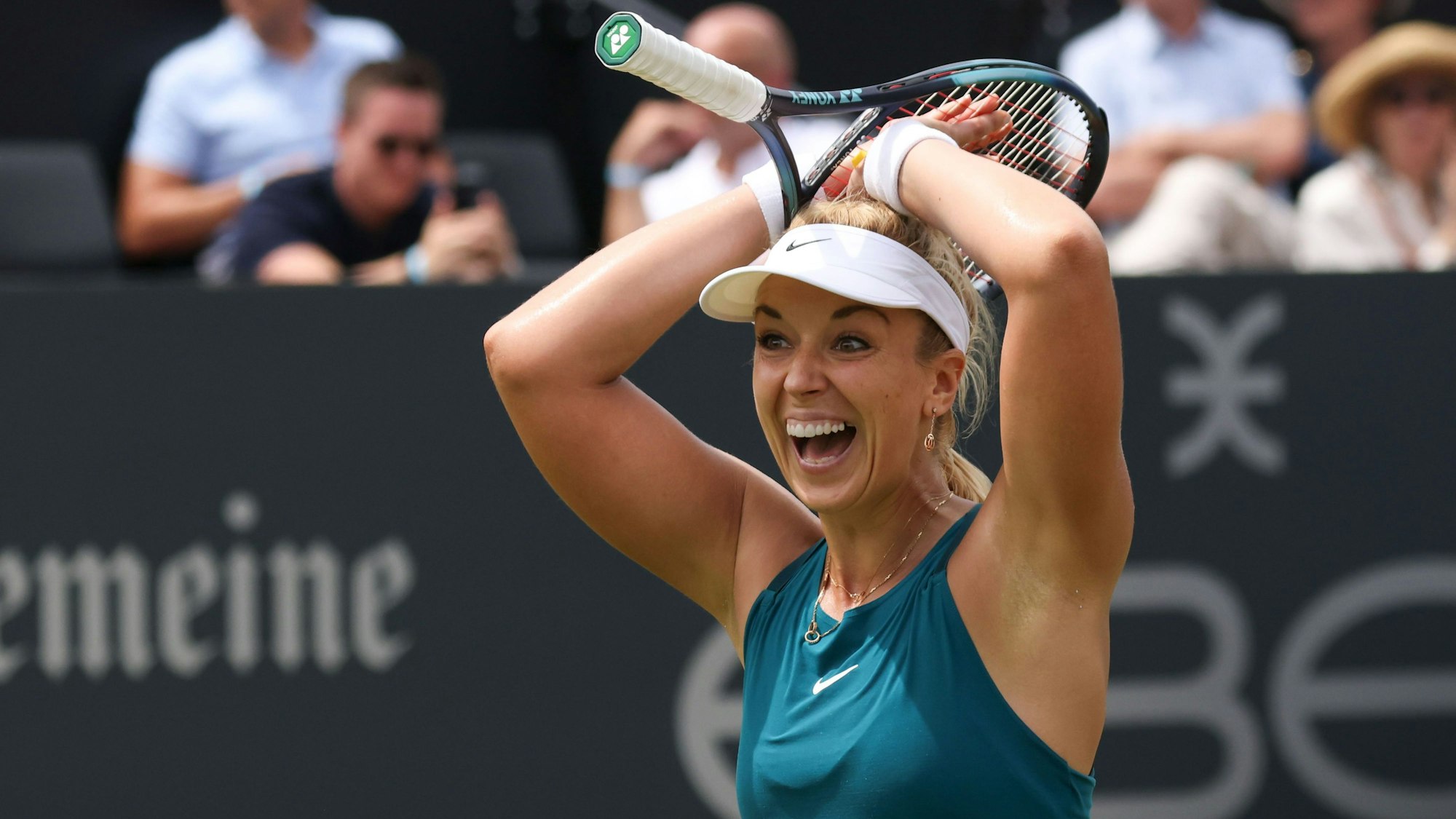 Sabine Lisicki jubelt nach einem Sieg.