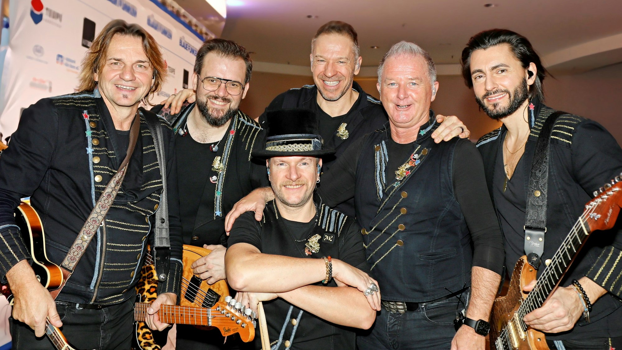 Die Höhner posieren für die Kamera