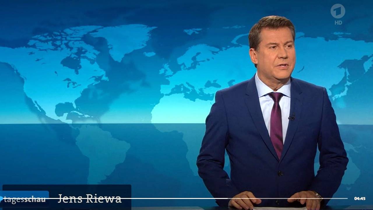 ARD-Sprecher Jens Riewa während einer „Tagesschau“-Sendung.