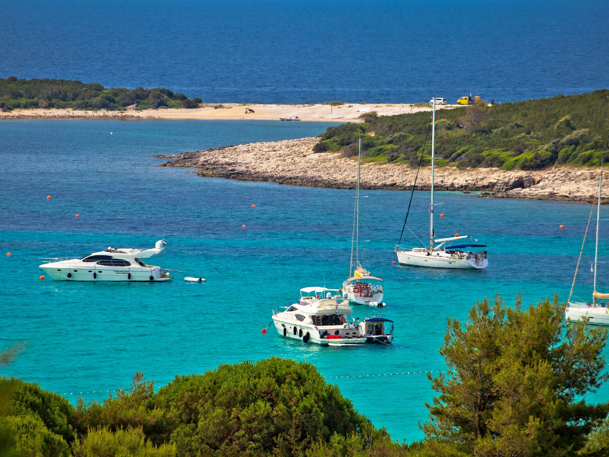 Blick auf den Strand von Sakarun auf der kroatischen Insel Dugi Otok, hier im Oktober 2020.