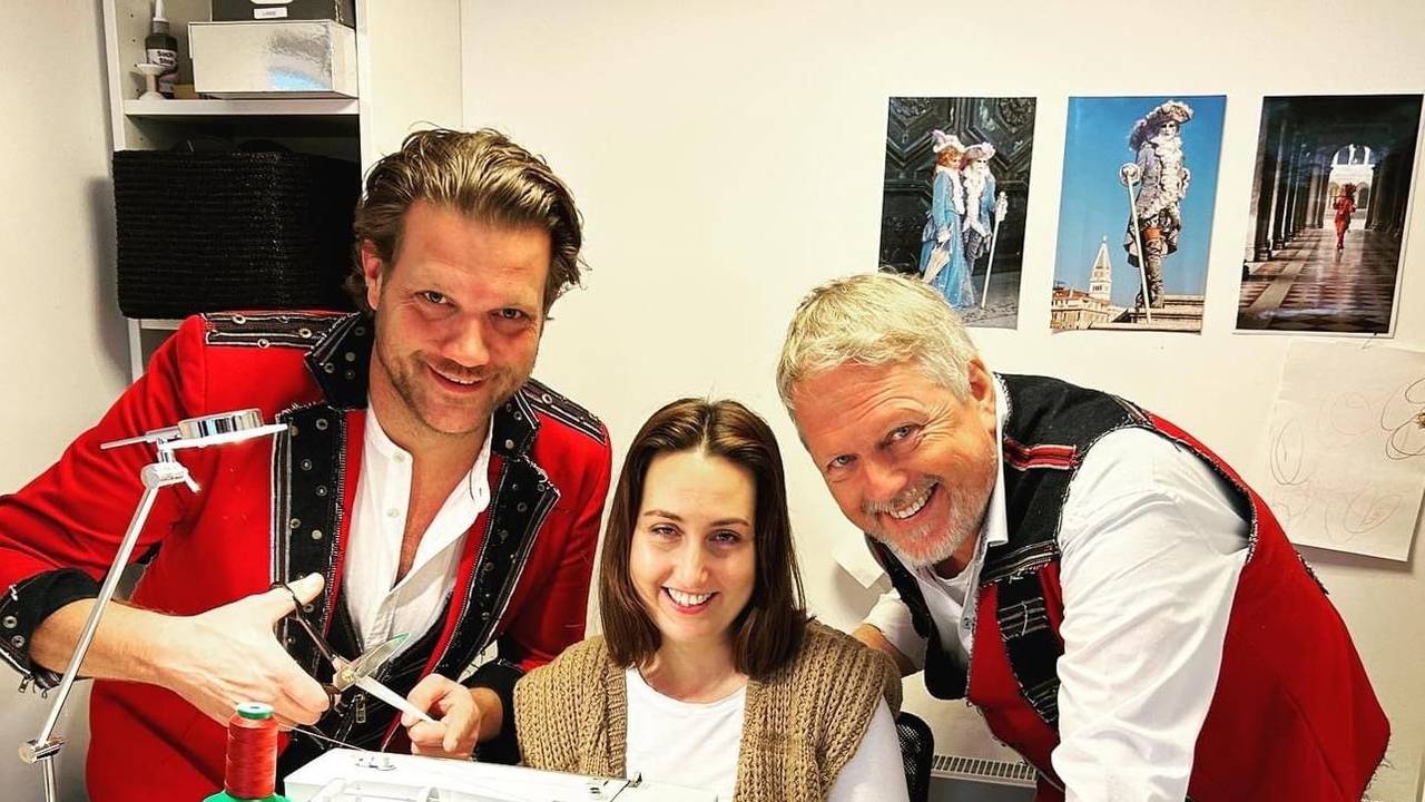 Alex Barth und Benjamin Weissert mit Jasmin Engel.