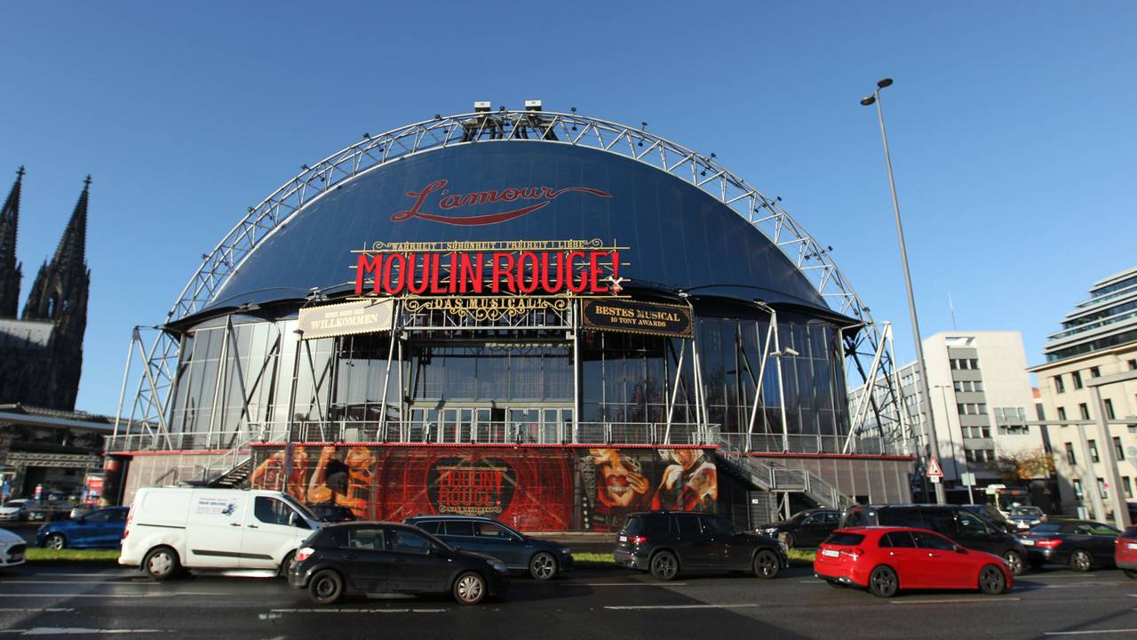 Der Musical Dome am Rheinufer in Köln.