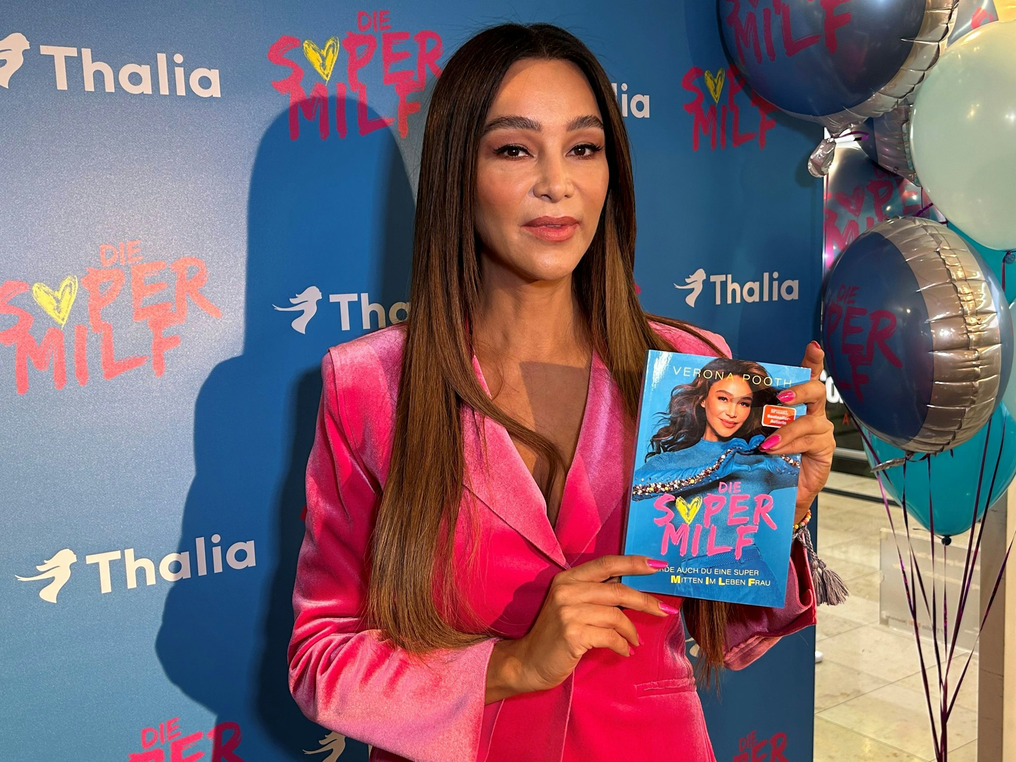 Verona Pooth bei der Buchpräsentation in Köln.