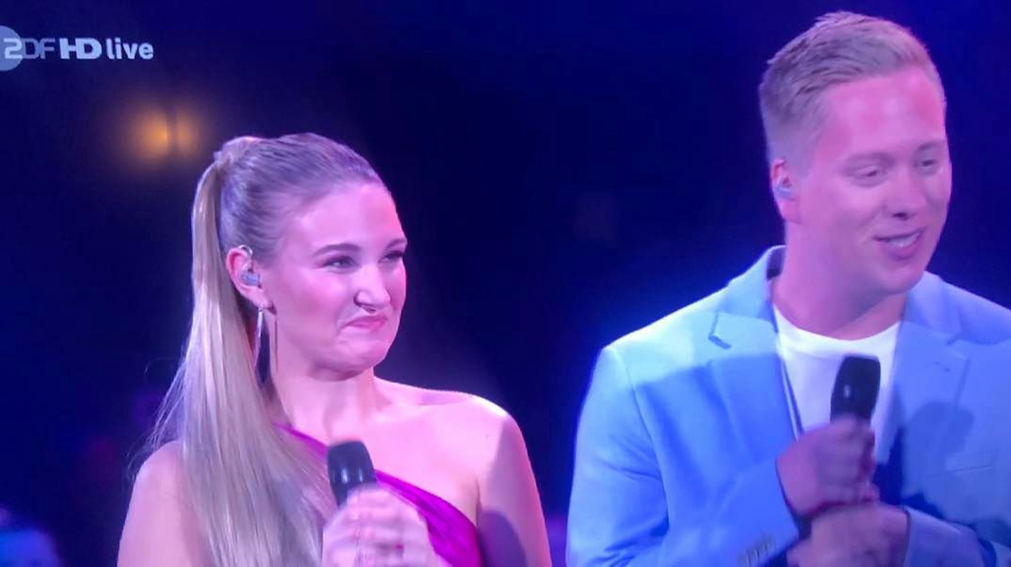 Süßes Liebes-Geständnis am Schlager-Samstag (18. November 2023) bei Giovanni Zarrella: Das Musik-Duo „Neonlicht“ funktioniert nicht nur musikalisch super.