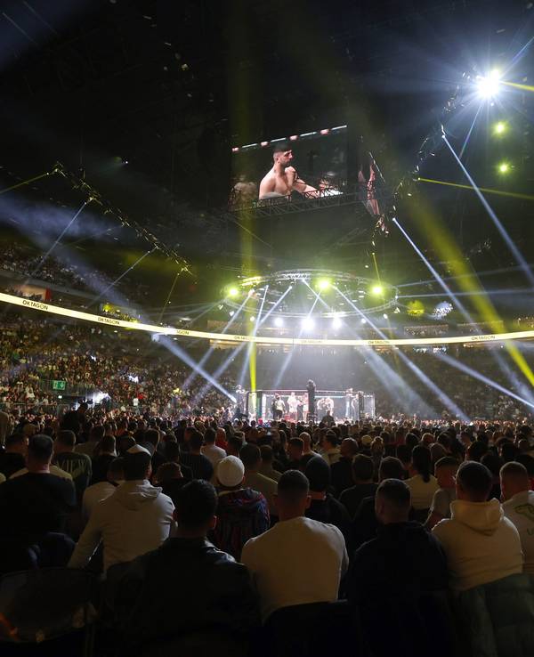 MMA in der Lanxess-Arena.