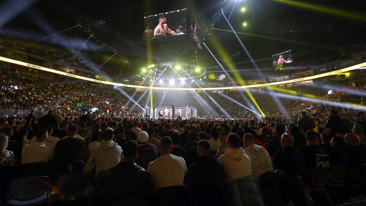 MMA in der Lanxess-Arena.