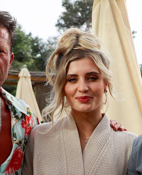 Die Schauspieler Til Schweiger und Tochter Luna Schweiger am Set des Films „Hollywood and Crime“ in Schweigers Hotel „Barefoot“ auf Mallorca.