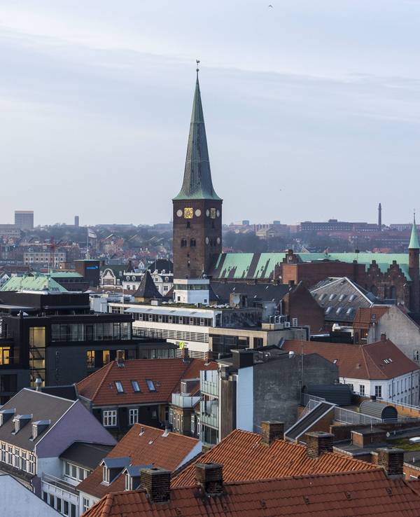Blick über die Dächer der dänischen Stadt Aarhus, hier im August 2014.