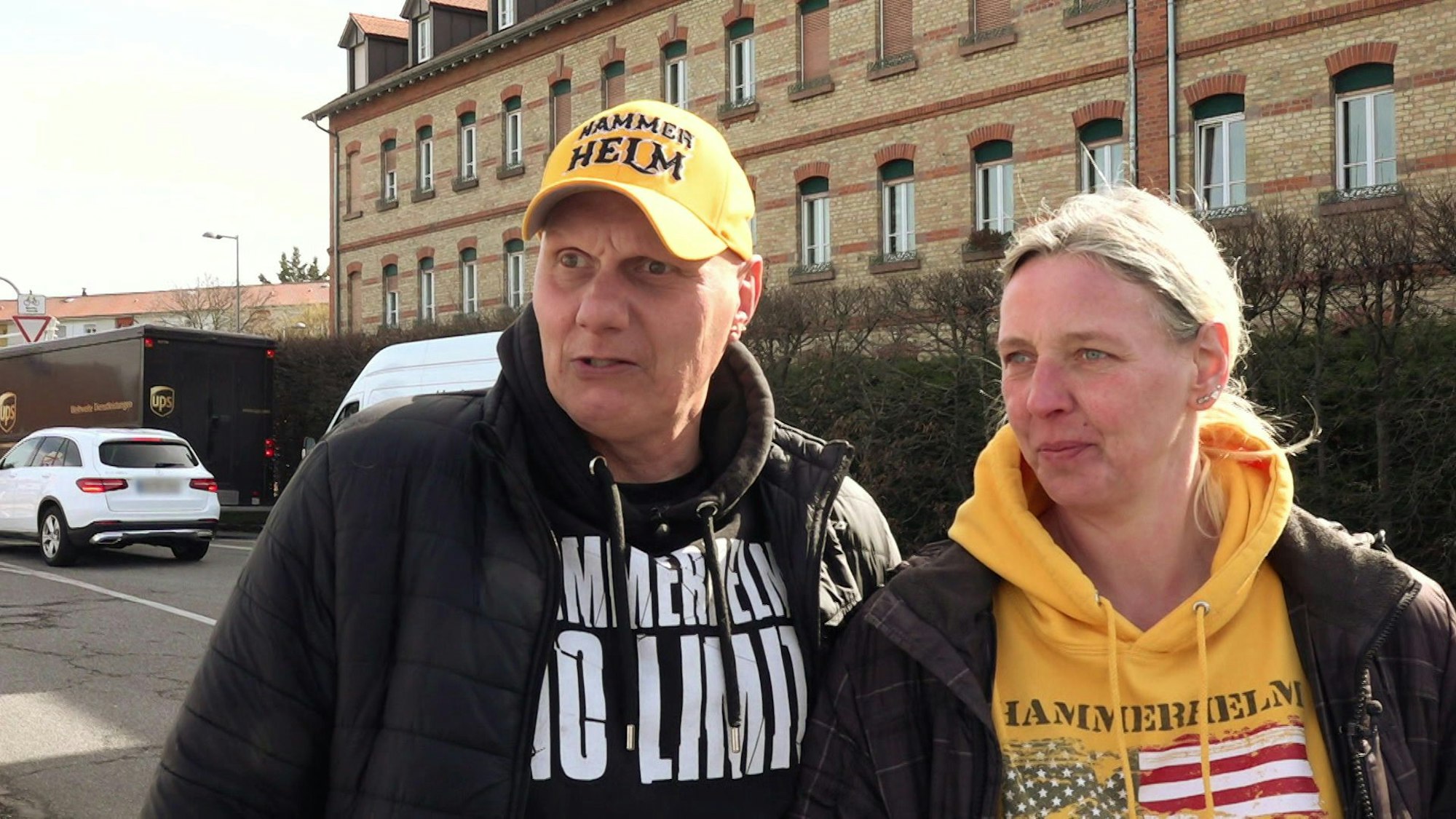 Elvis und Katrin aus den Benz-Baracken freuen sich über weiteren Familienzuwachs.