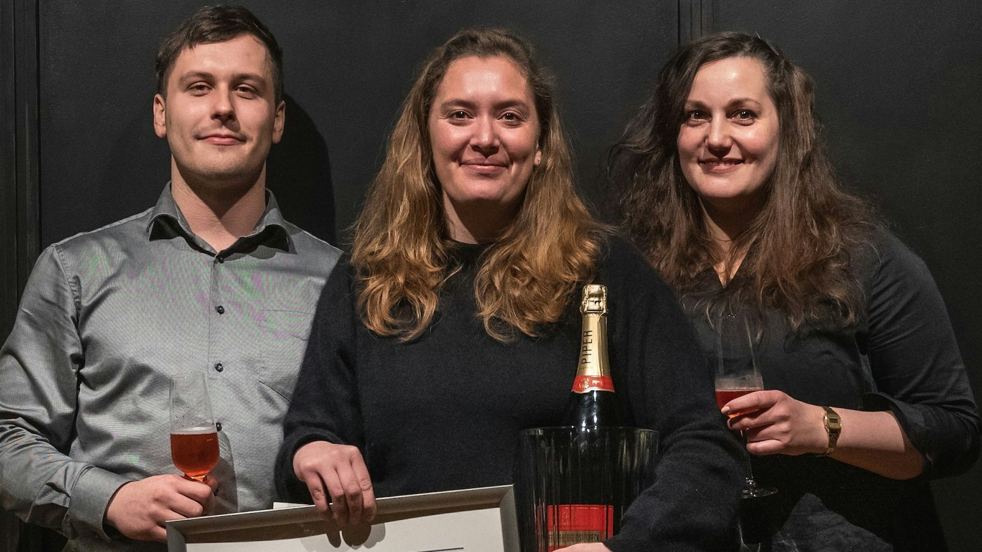 Tim Palmer, Alejandra Breustedt und Kamma Romy Hogeven bei der Deutschen Meisterschaft im Cocktail-Mixen.