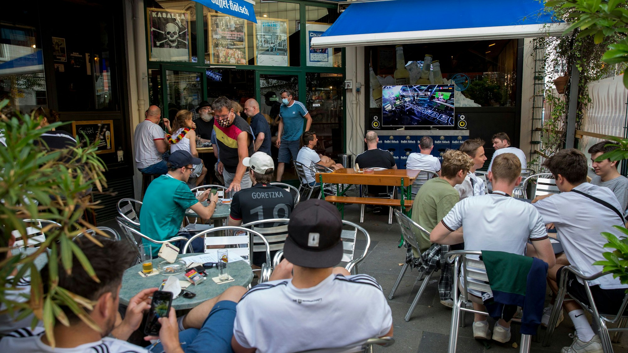 lick in die Piranha-Bar beim Public Viewing während der Fußball-EM 2021.