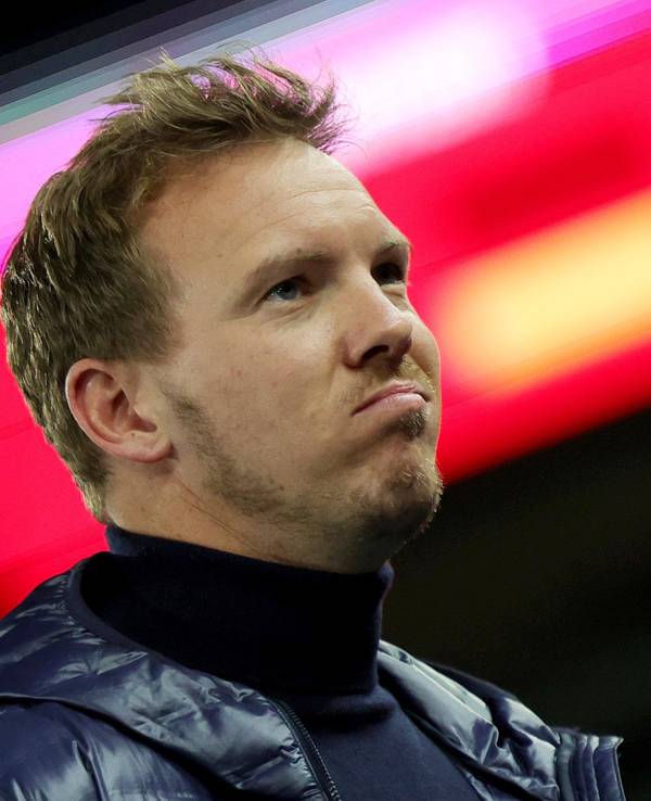 Julian Nagelsmann guckt vor dem Spiel in Wien wenig zuversichtlich.