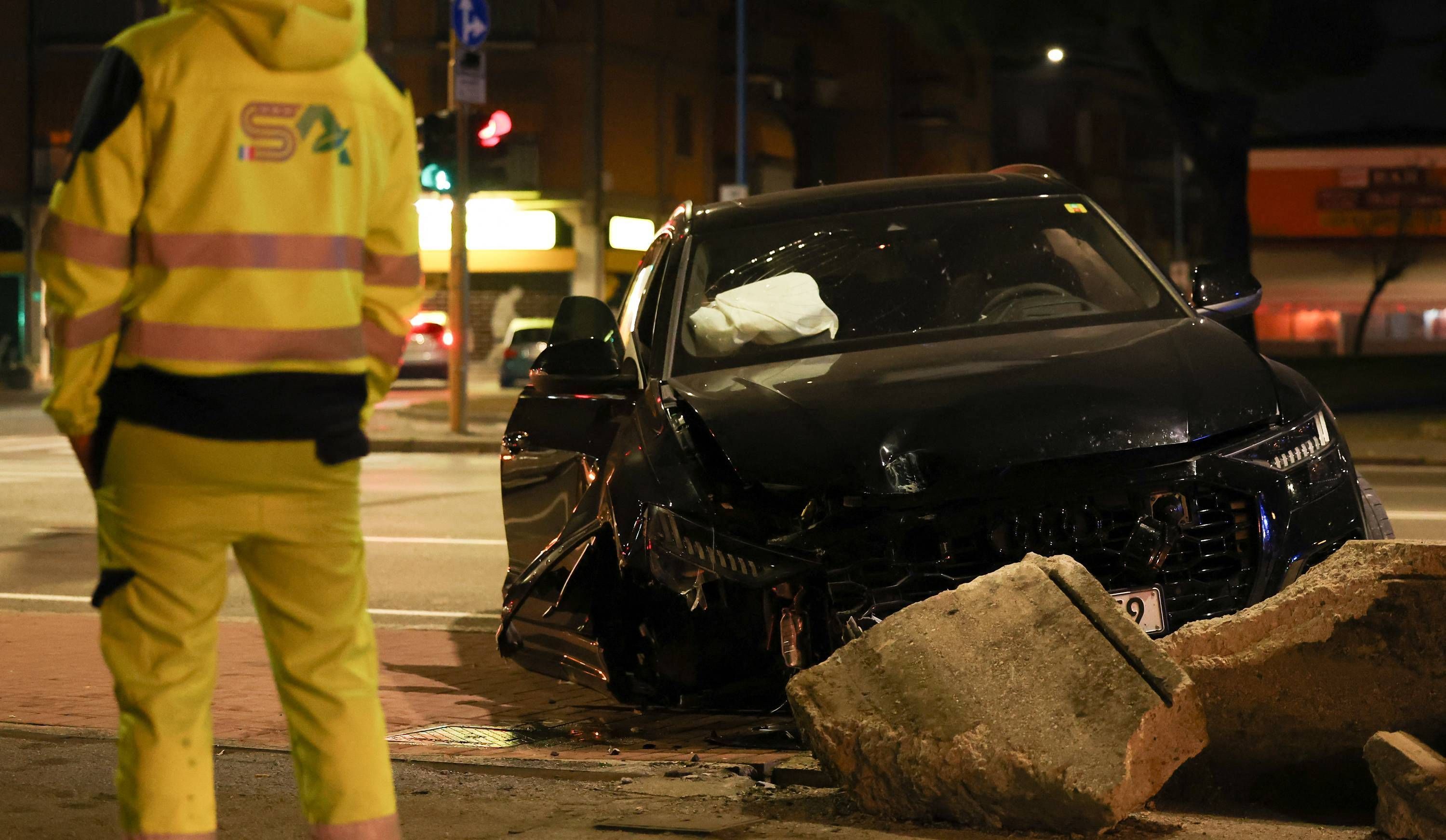 Das Auto von Mario Balotelli wurde durch den Unfall schwer beschädigt.