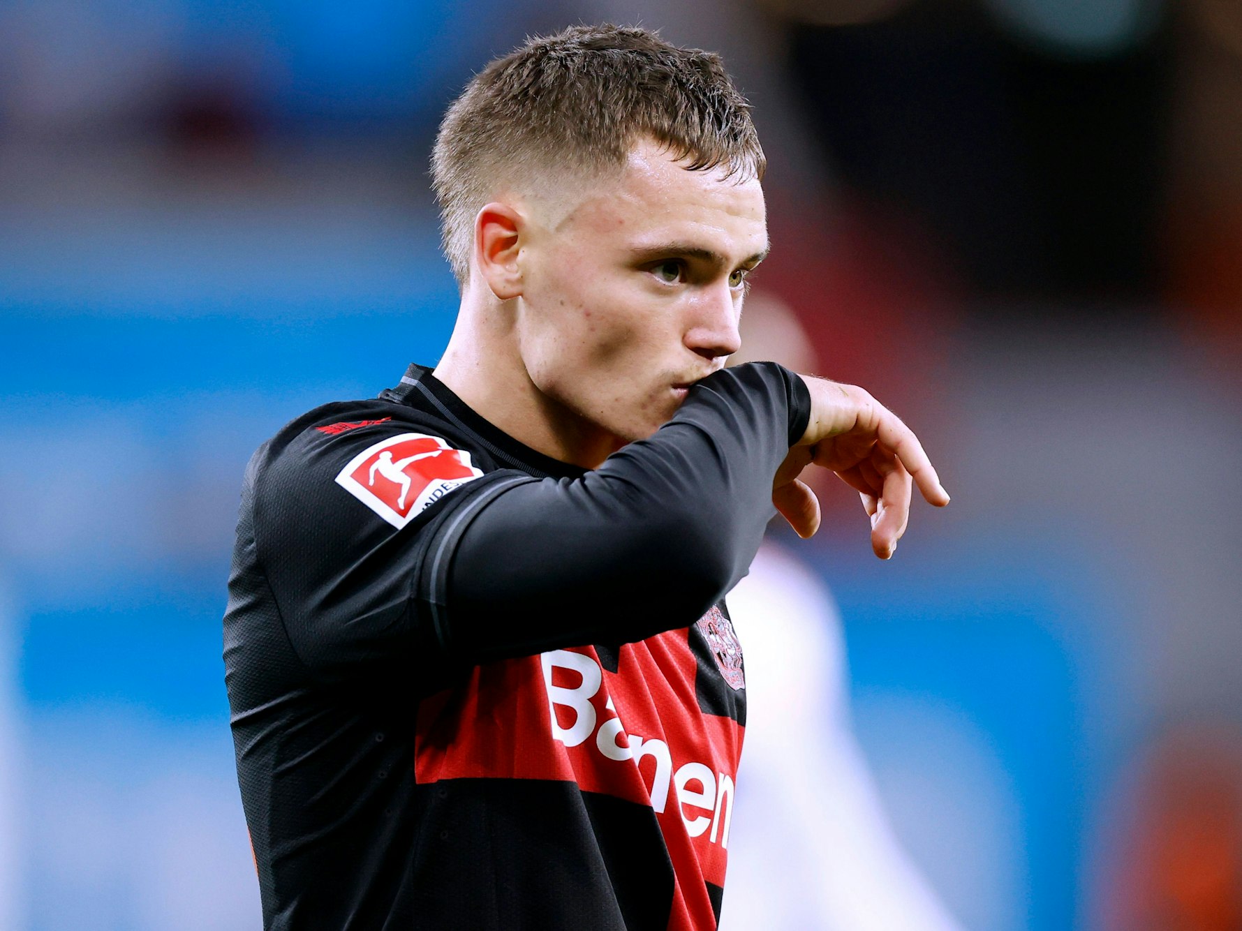 Florian Wirtz streicht sich über den Mund.