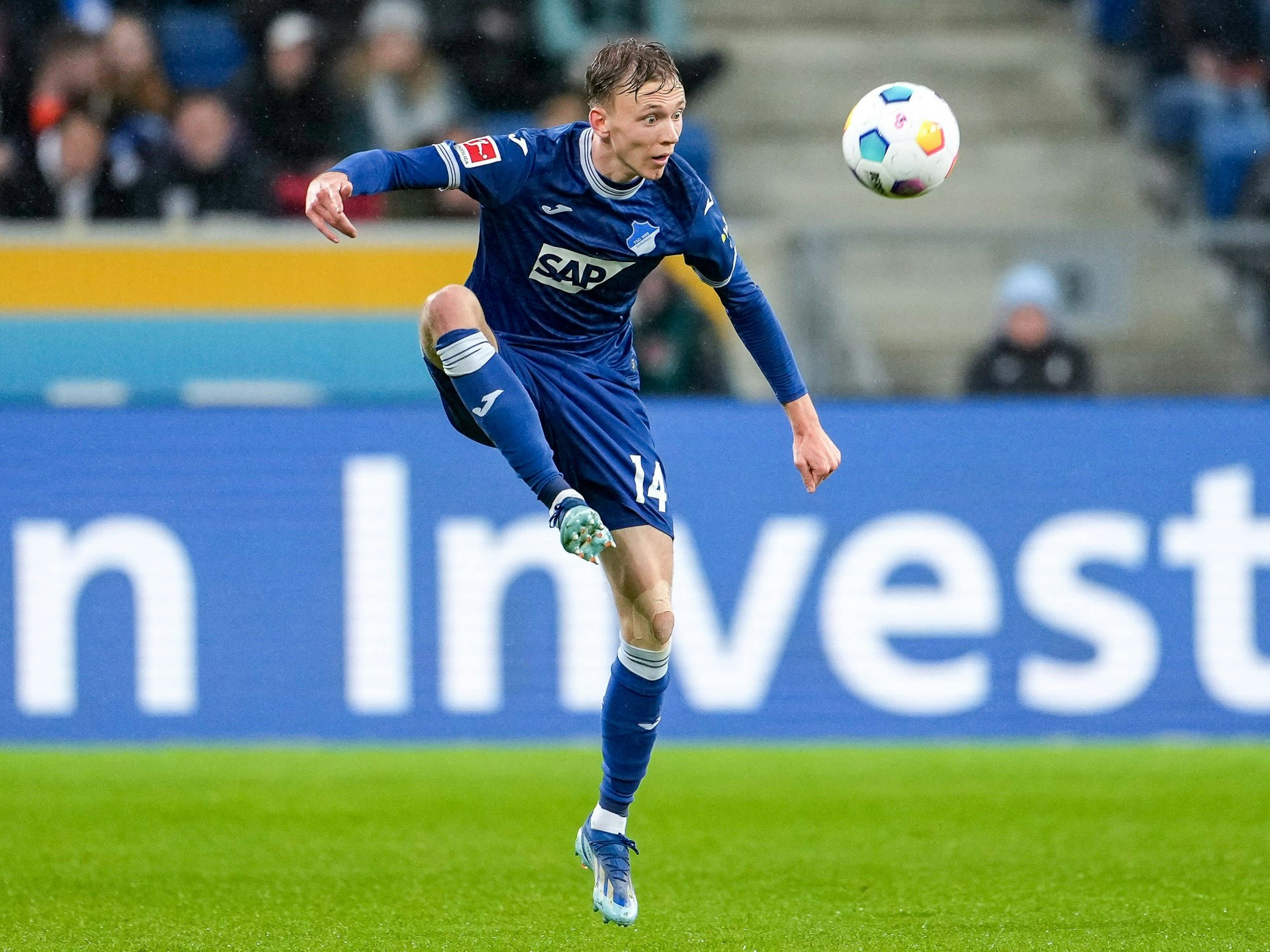 Maximilian Beier in einer Ballaktion.