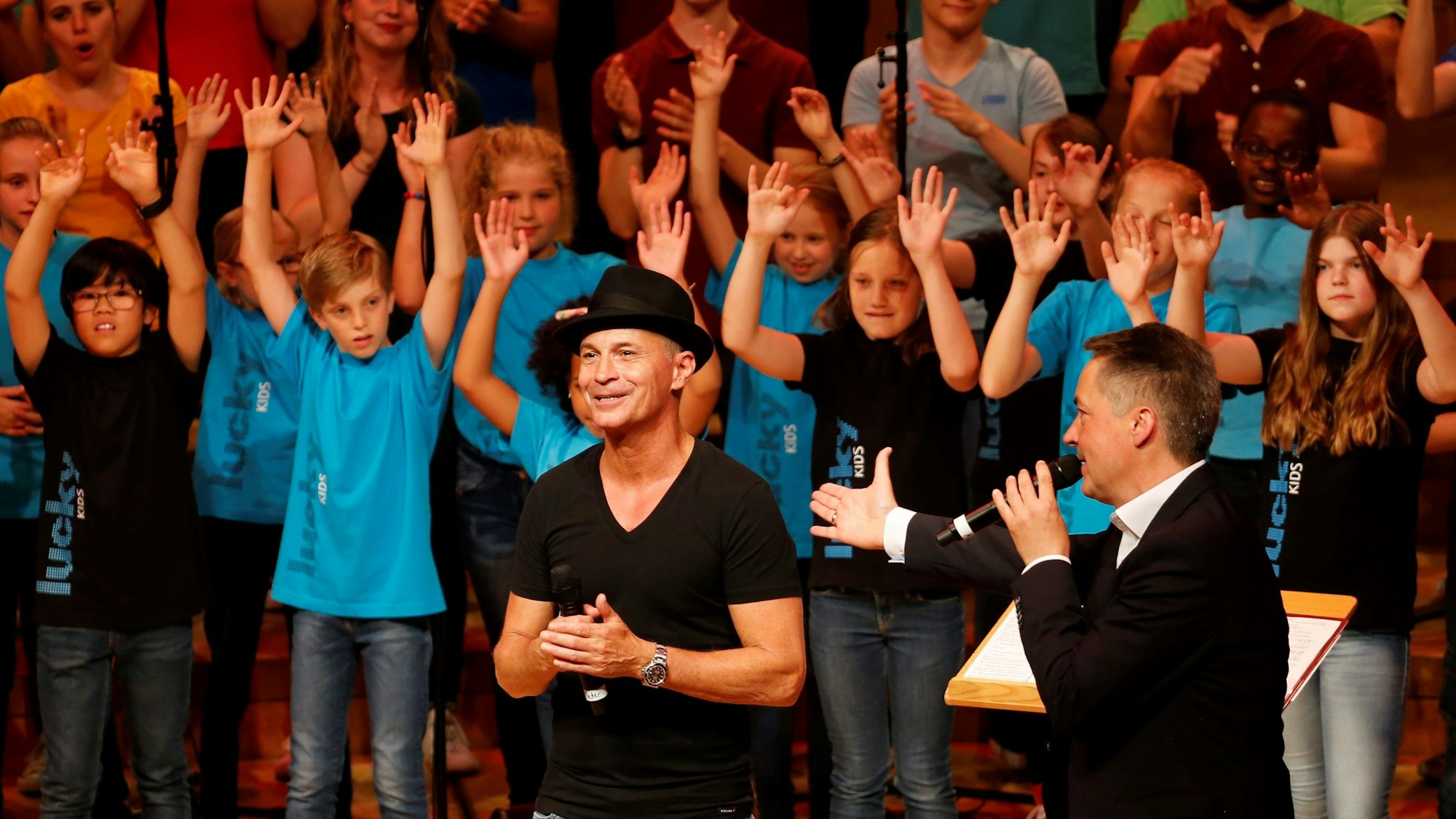 Lucky Kids zusammen mit Peter Brings in der Philharmonie.