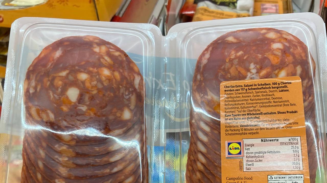 Tiere aus diesem Betrieb endeten in einem Schlachthof, von dem aus deutsche Lidl-Märkte regelmäßig im Rahmen der „spanischen Wochen“ mit Salami-Produkten beliefert werden.